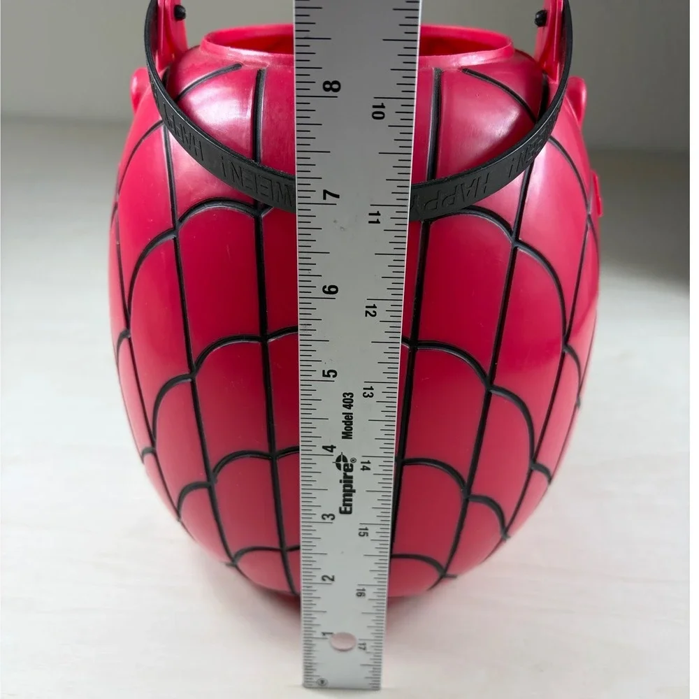 Vintage 2006 Marvel Spider-Man Head Halloween Pail Trick or Treat Bucket Red